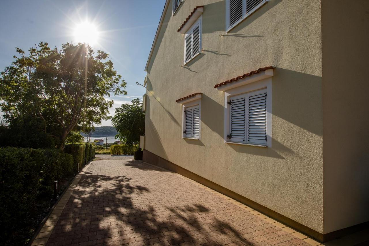 Apartment Marisol Barbat Barbat na Rabu Exterior photo