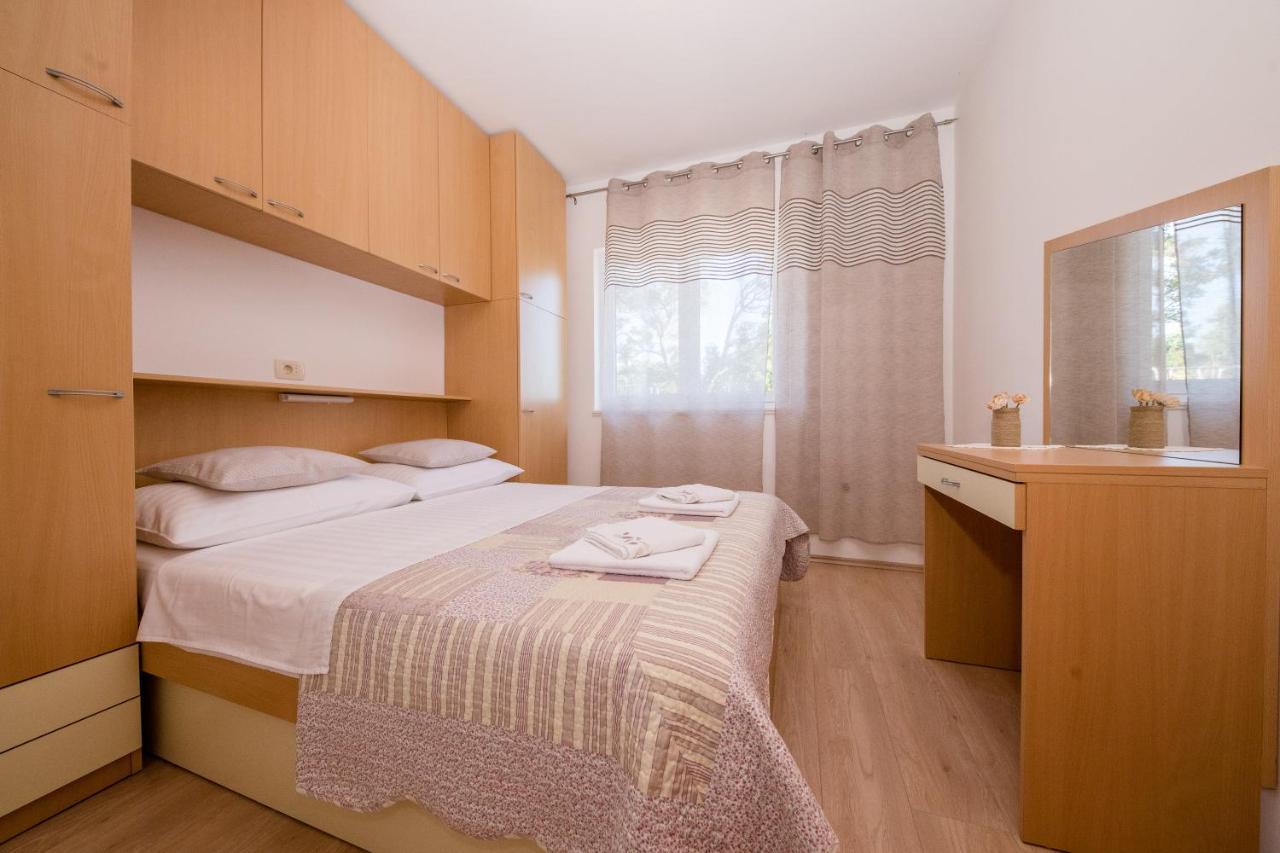 Apartment Marisol Barbat Barbat na Rabu Exterior photo